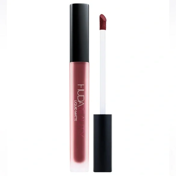 🆕Huda Beauty Matte Liquid Lipstick Shade Famous - Picture 3 of 5